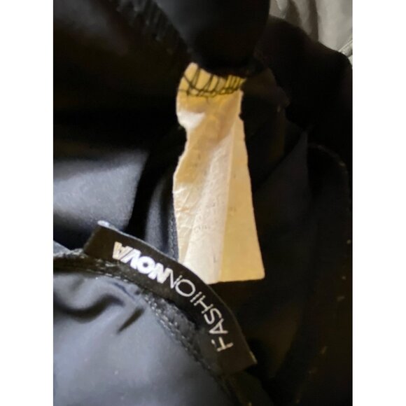 Fashion Nova Black Large Two Piece Crop Top & Leggings Set Stretch Athleisure - Picture 8 of 9